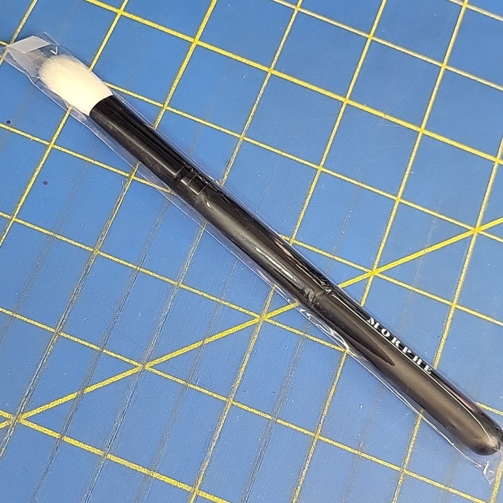Morphe Brush in White and Black New